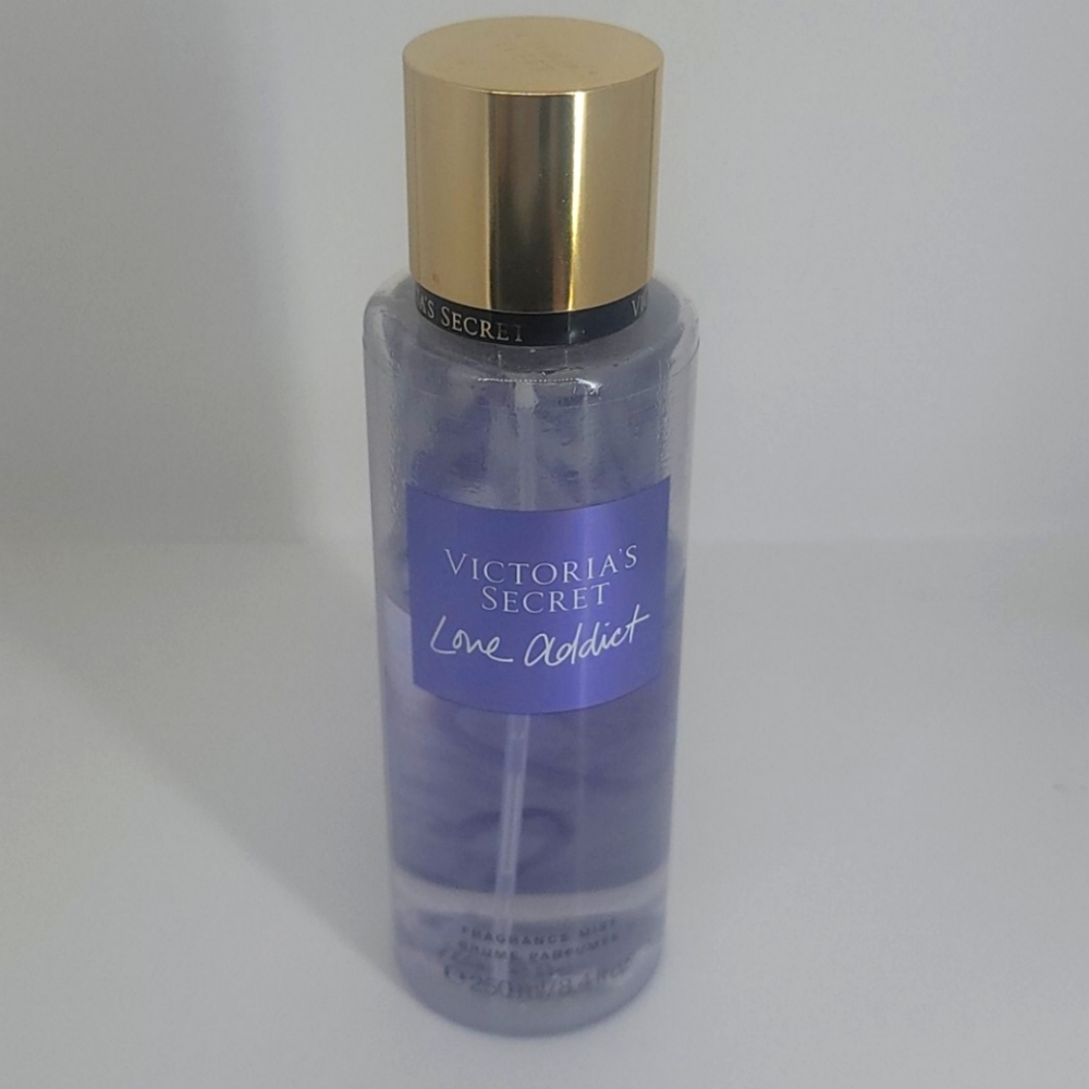 Victoria Secret Love Addict Body Spray